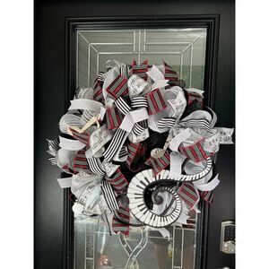 Elegant  Music Deco Mesh Wreath